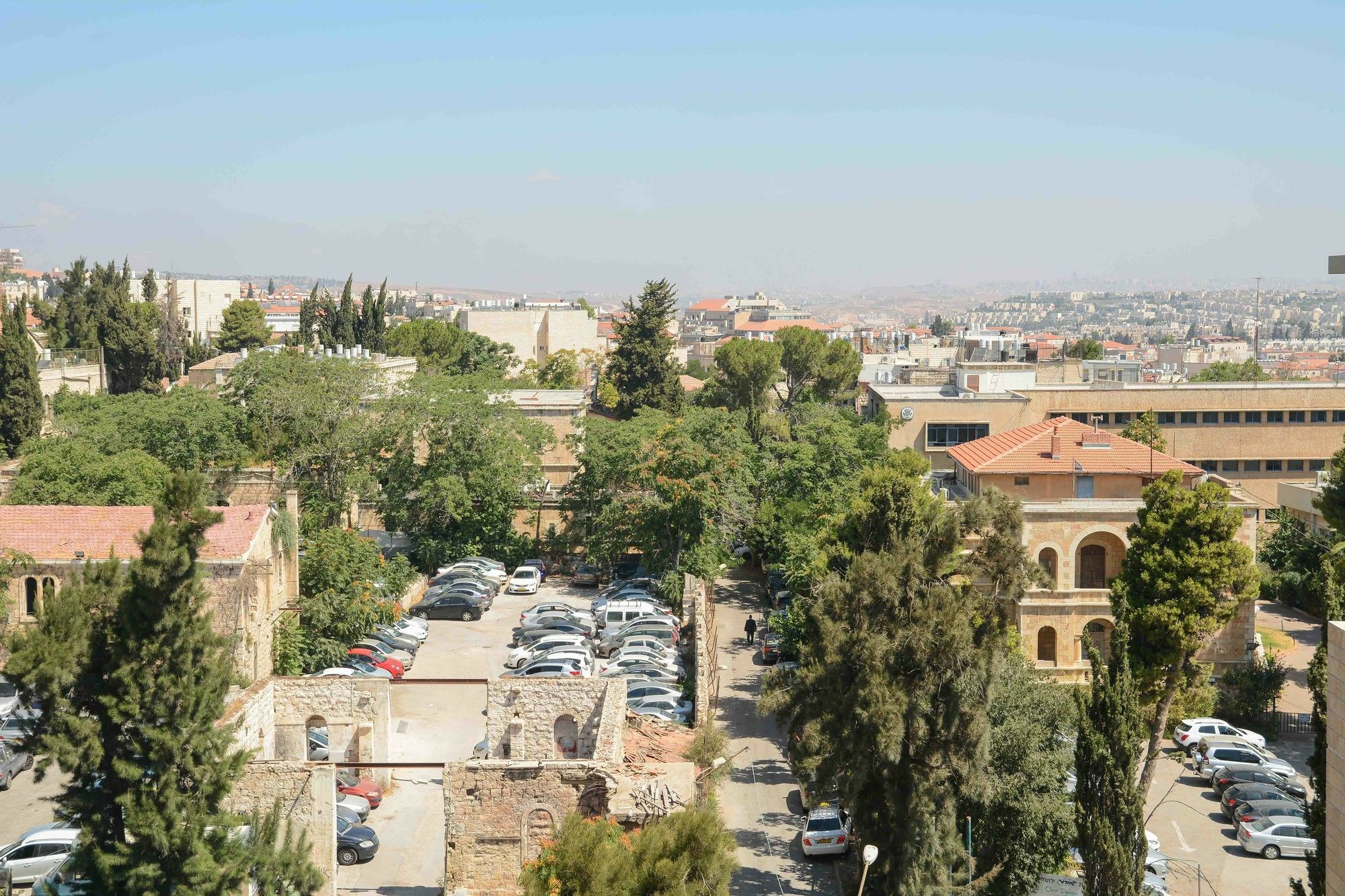 Sweet Inn- Haneviim Court Jerusalem Exterior photo